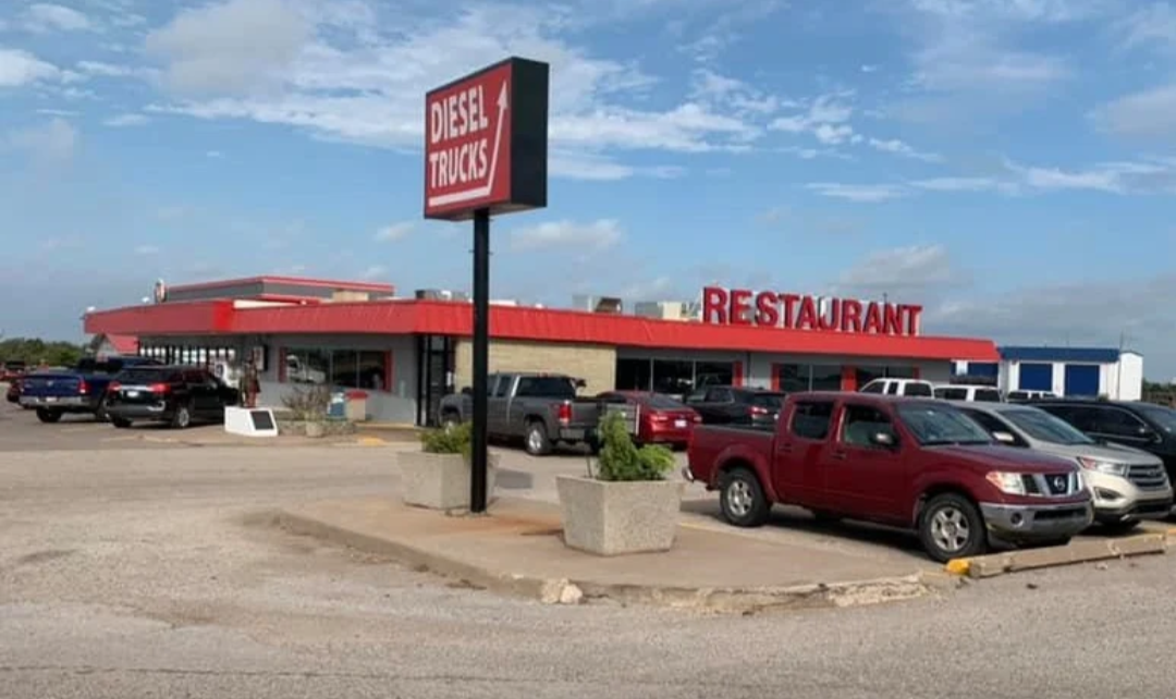 Sooners Corner Restaurant (I-35 Exit 185)